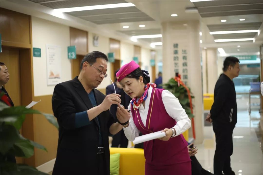 沧州24小时套医保卡(北京医保卡使用指南)